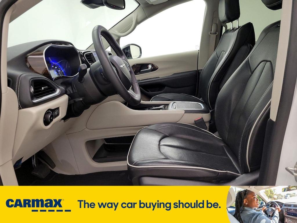 used 2023 Chrysler Pacifica car, priced at $28,998