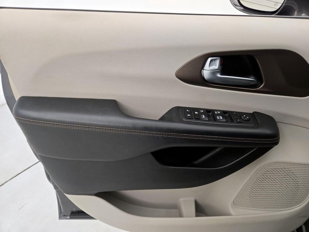 used 2018 Chrysler Pacifica car, priced at $20,998