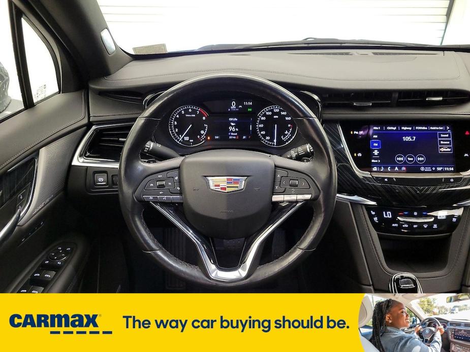 used 2023 Cadillac XT6 car, priced at $37,998