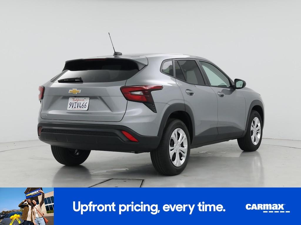 used 2025 Chevrolet Trax car, priced at $23,998