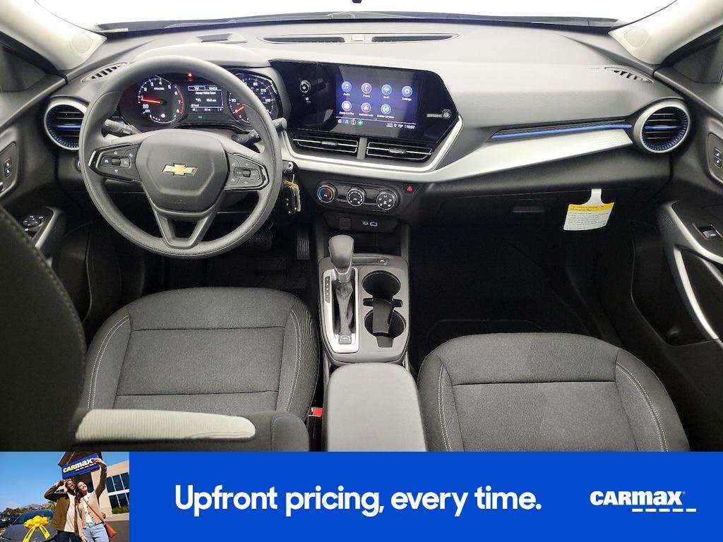 used 2025 Chevrolet Trax car, priced at $23,998