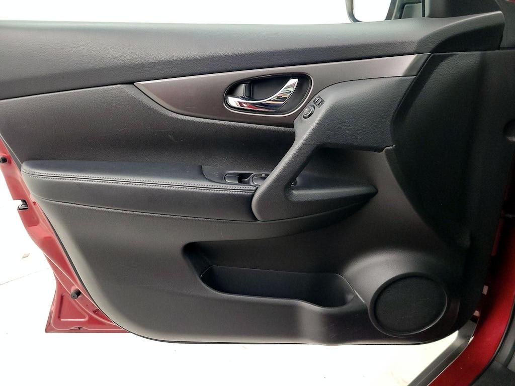 used 2015 Nissan Rogue car, priced at $15,998