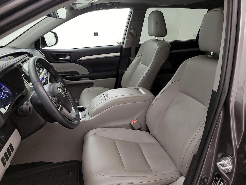 used 2019 Toyota Highlander car, priced at $25,998