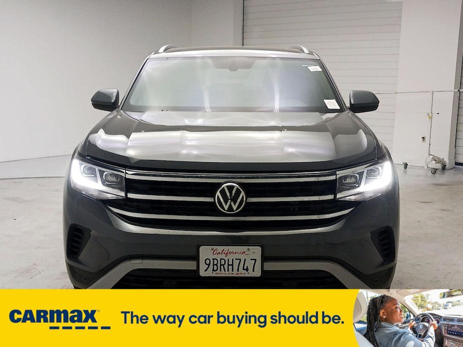 used 2022 Volkswagen Atlas Cross Sport car, priced at $31,998