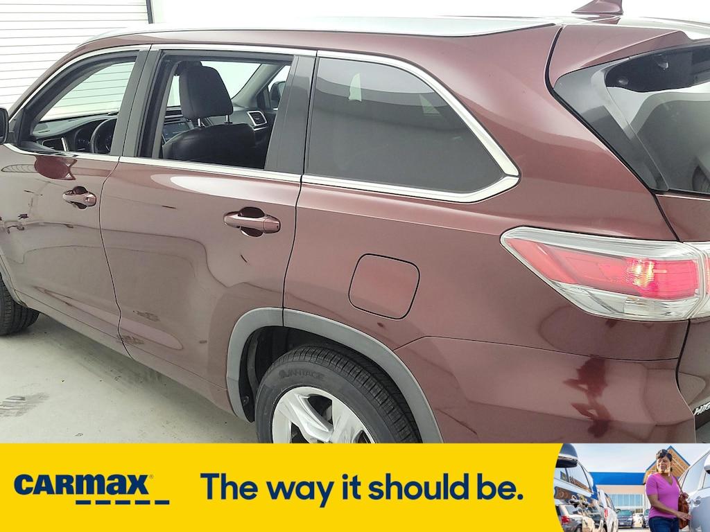 used 2015 Toyota Highlander car, priced at $18,998
