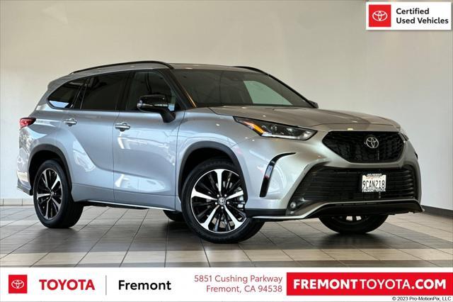 used 2022 Toyota Highlander car, priced at $42,981