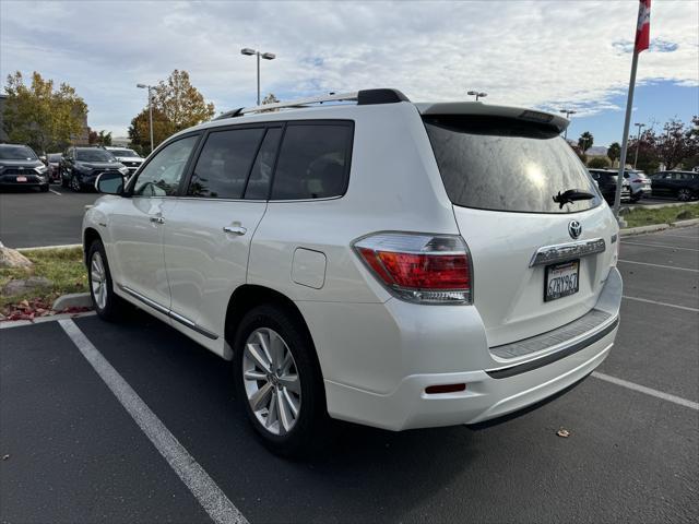 used 2013 Toyota Highlander Hybrid car, priced at $17,991