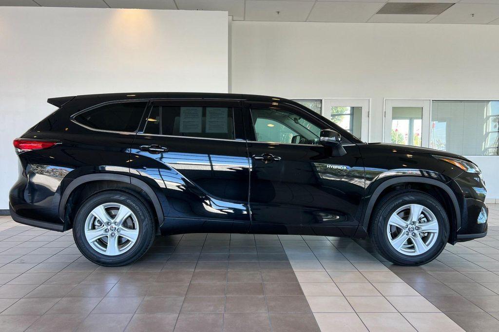 used 2021 Toyota Highlander Hybrid car, priced at $29,972