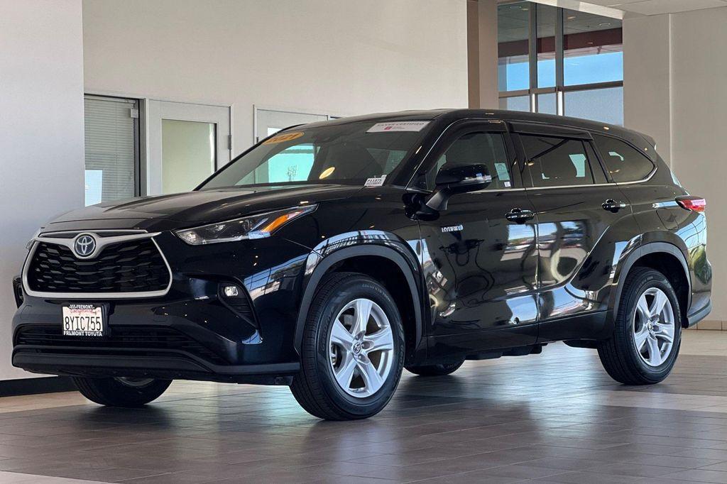 used 2021 Toyota Highlander Hybrid car, priced at $29,972