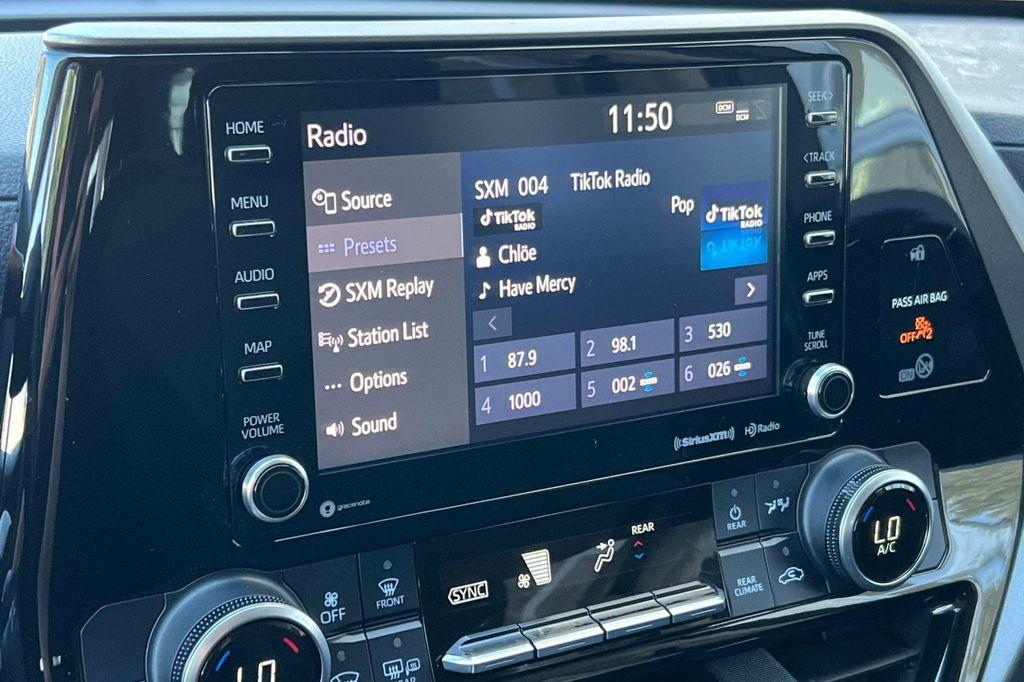 used 2021 Toyota Highlander Hybrid car, priced at $29,972