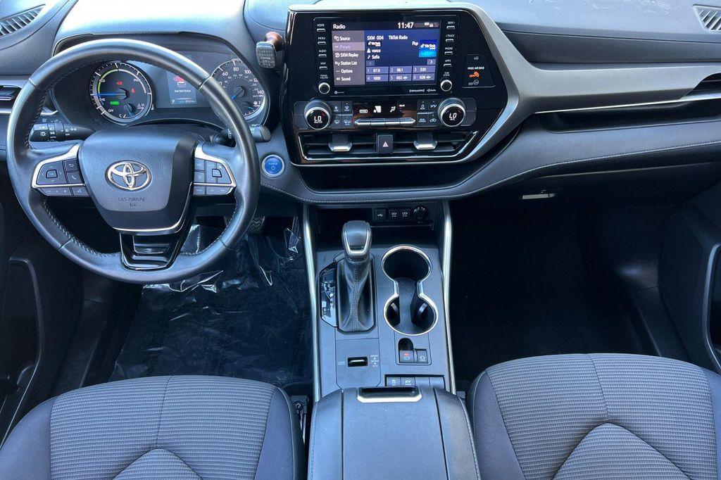 used 2021 Toyota Highlander Hybrid car, priced at $29,972