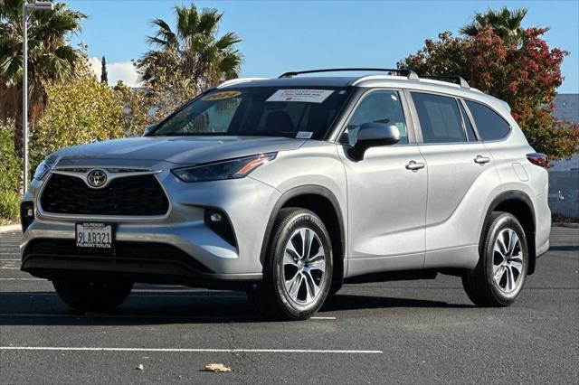 used 2024 Toyota Highlander car, priced at $44,888