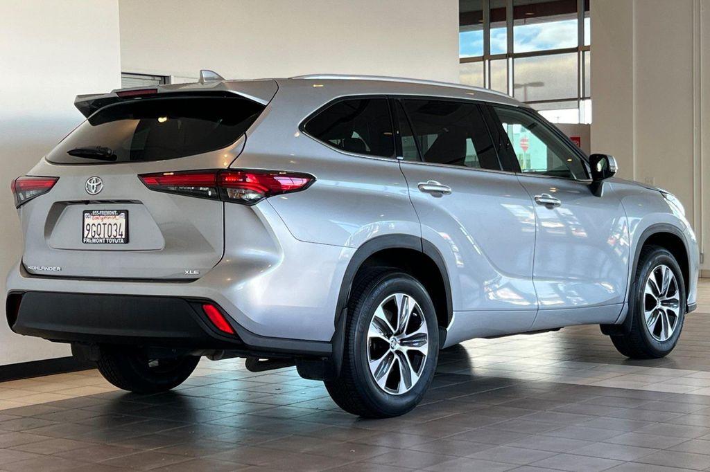 used 2022 Toyota Highlander car, priced at $33,781