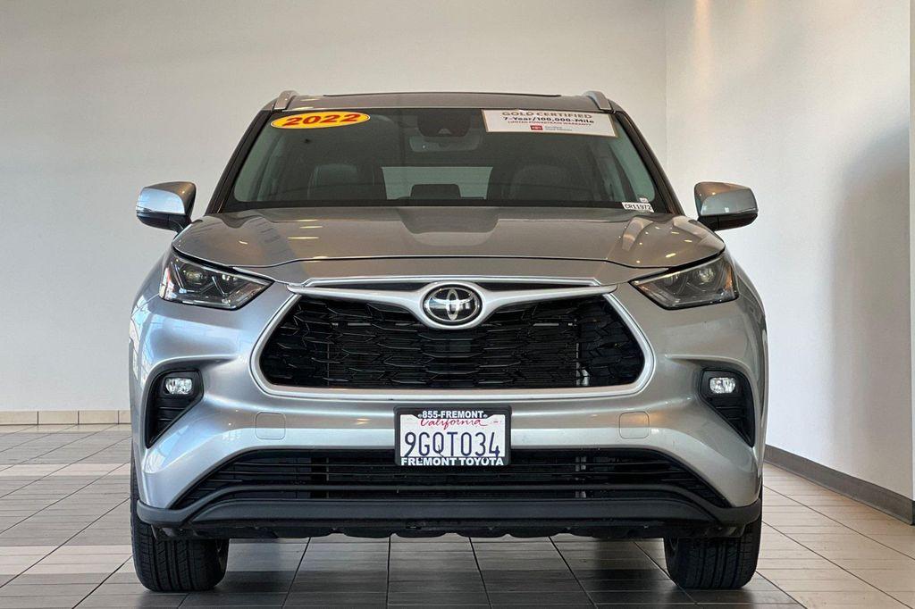 used 2022 Toyota Highlander car, priced at $33,781