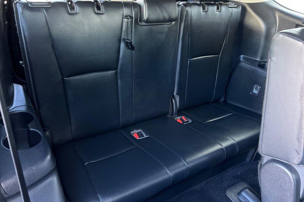 used 2022 Toyota Highlander car, priced at $33,781