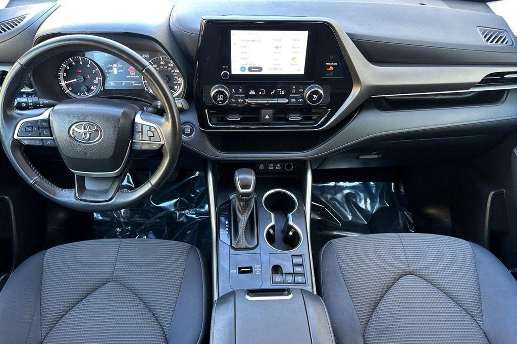 used 2023 Toyota Highlander car, priced at $30,581