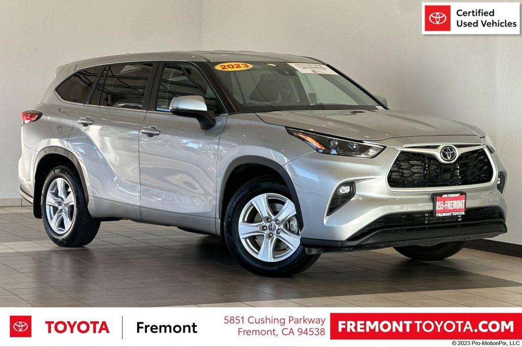 used 2023 Toyota Highlander car, priced at $30,581