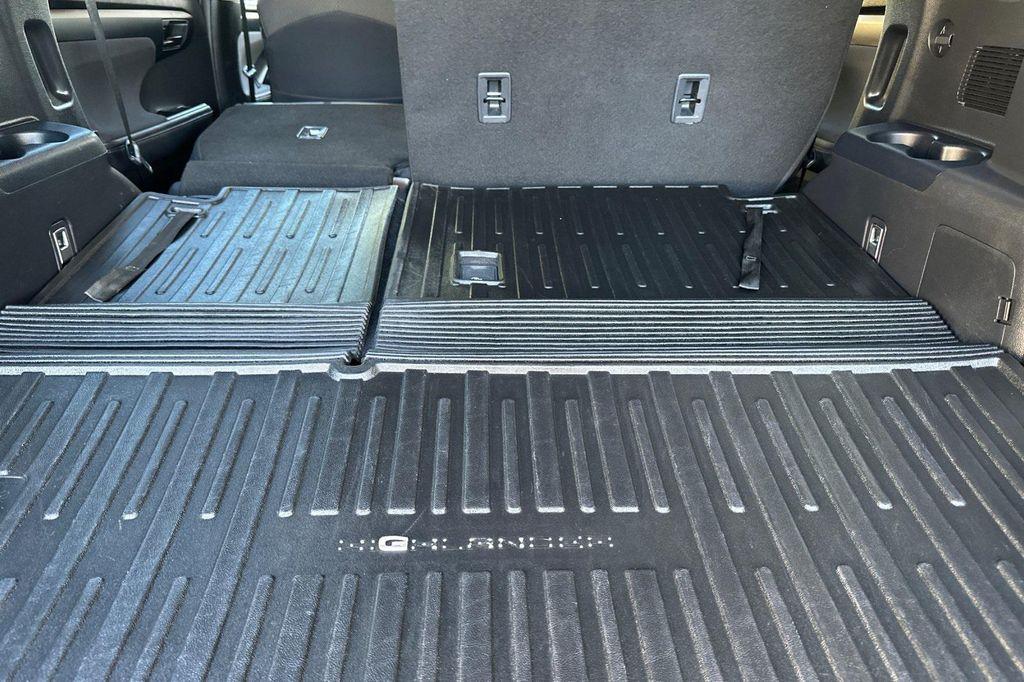 used 2023 Toyota Highlander car, priced at $30,581