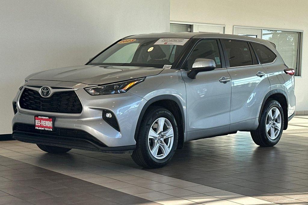 used 2023 Toyota Highlander car, priced at $30,581