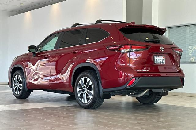 used 2024 Toyota Highlander car, priced at $46,926