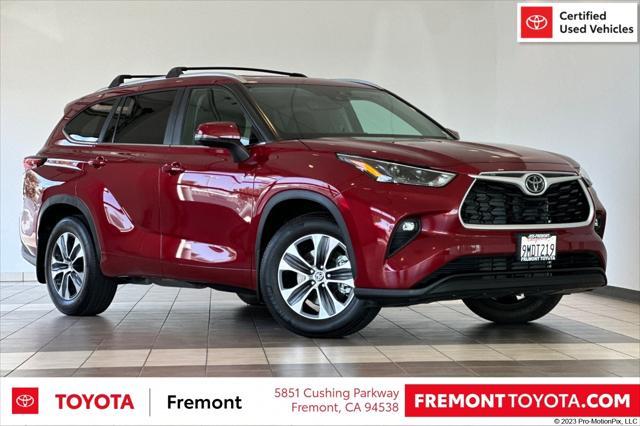 used 2024 Toyota Highlander car, priced at $45,991
