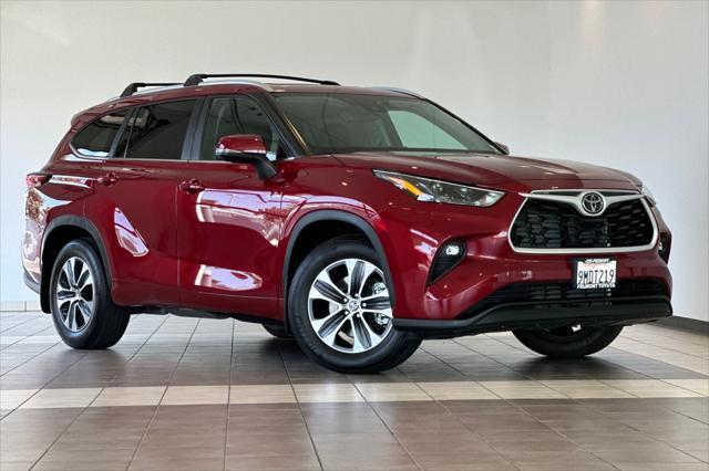 used 2024 Toyota Highlander car, priced at $46,926