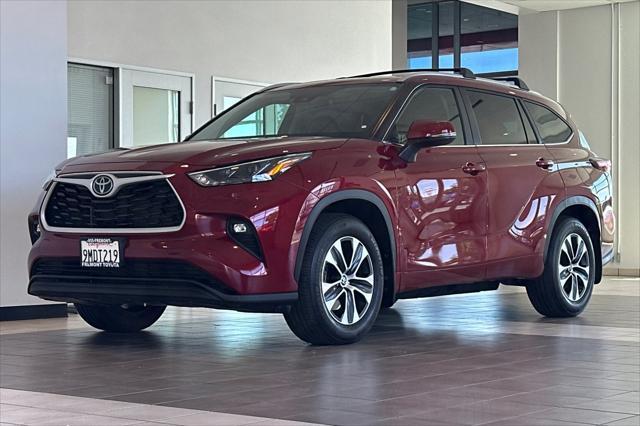 used 2024 Toyota Highlander car, priced at $46,926