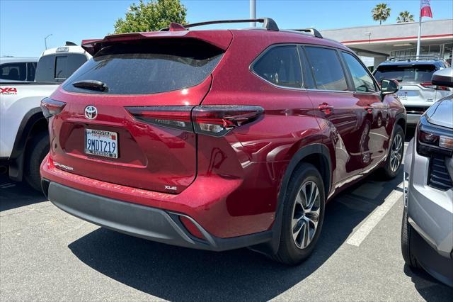 used 2024 Toyota Highlander car, priced at $45,991