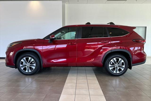 used 2024 Toyota Highlander car, priced at $46,926