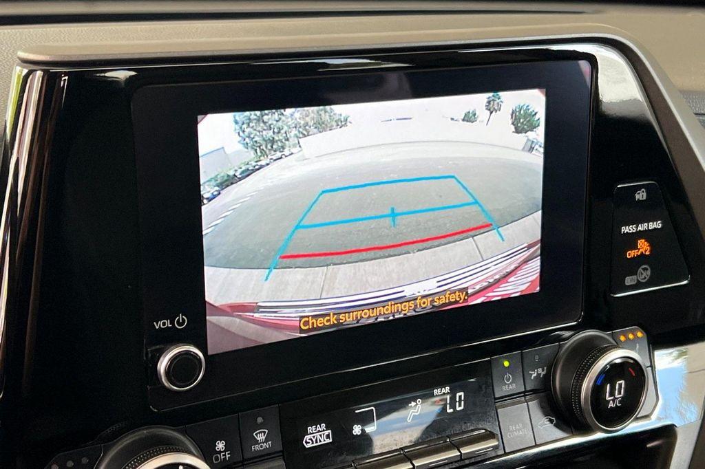 used 2023 Toyota Highlander car, priced at $37,682