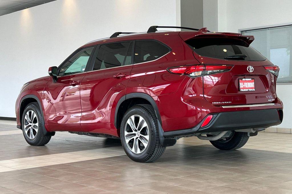 used 2023 Toyota Highlander car, priced at $37,682