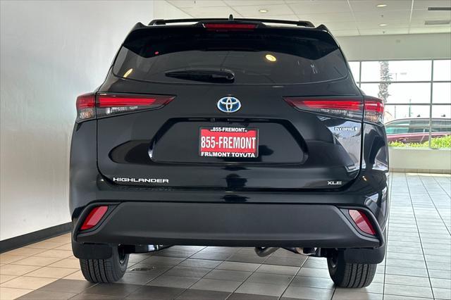 new 2024 Toyota Highlander Hybrid car, priced at $54,608