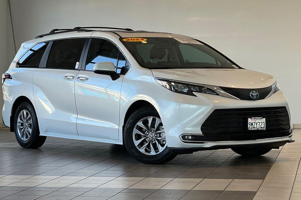 used 2024 Toyota Sienna car, priced at $36,982