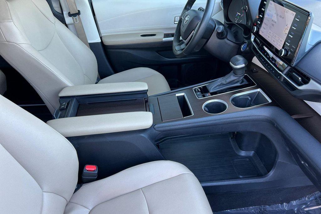 used 2024 Toyota Sienna car, priced at $36,982