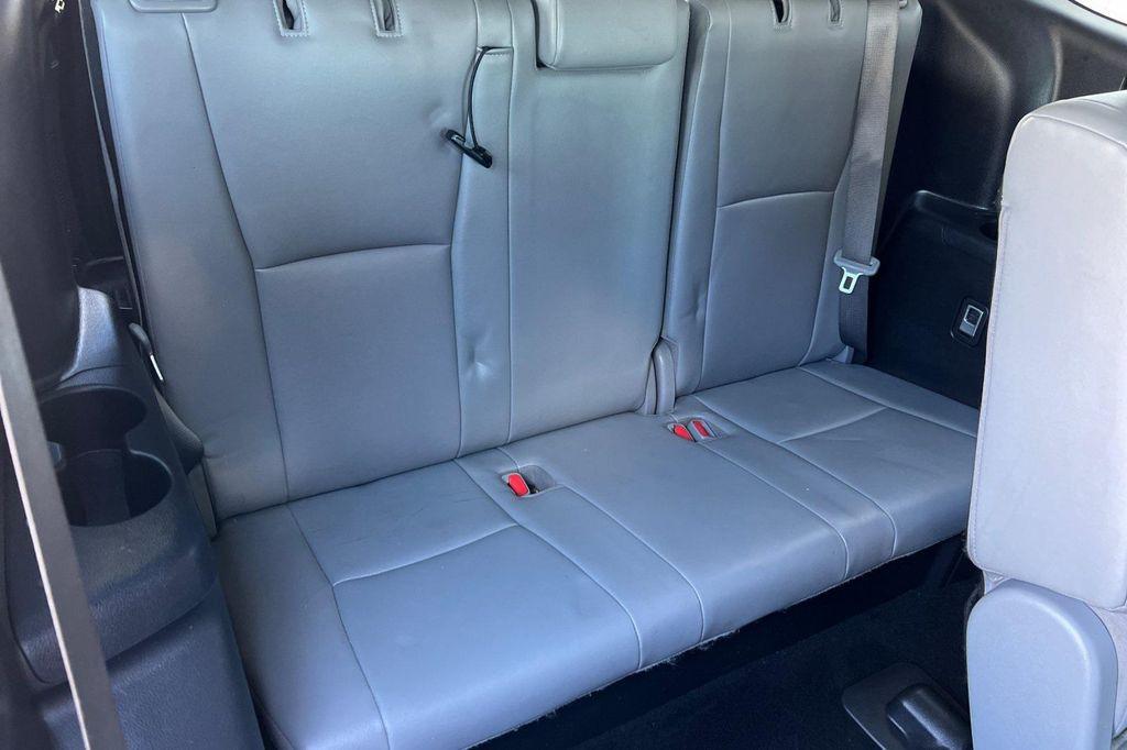 used 2022 Toyota Highlander car, priced at $37,682