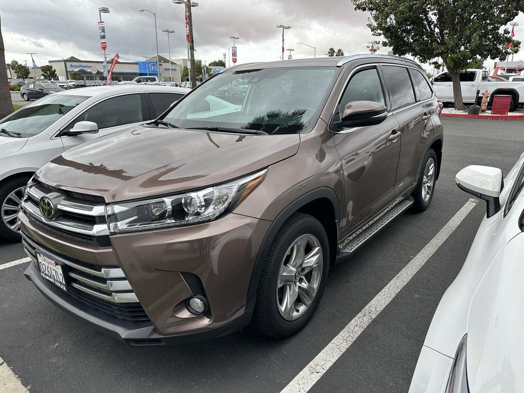 used 2018 Toyota Highlander car, priced at $30,471