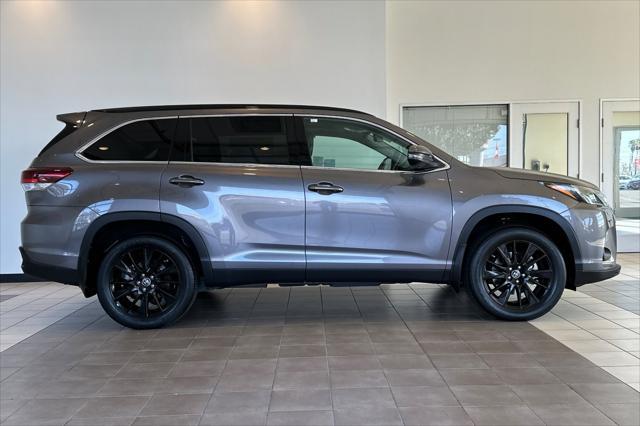 used 2019 Toyota Highlander car, priced at $34,991