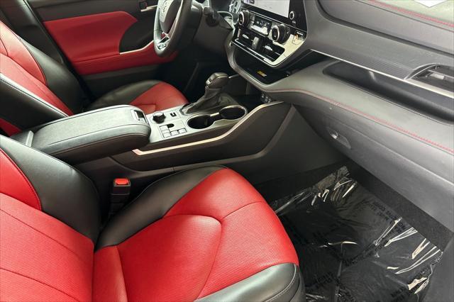used 2024 Toyota Highlander car, priced at $46,981