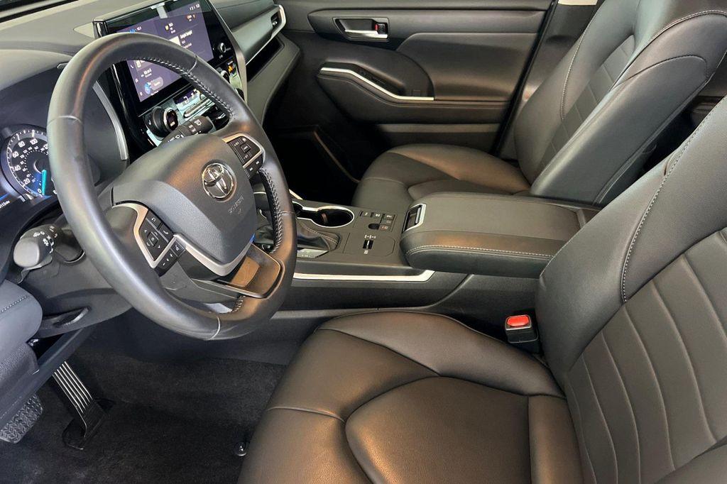 used 2024 Toyota Highlander Hybrid car, priced at $47,983