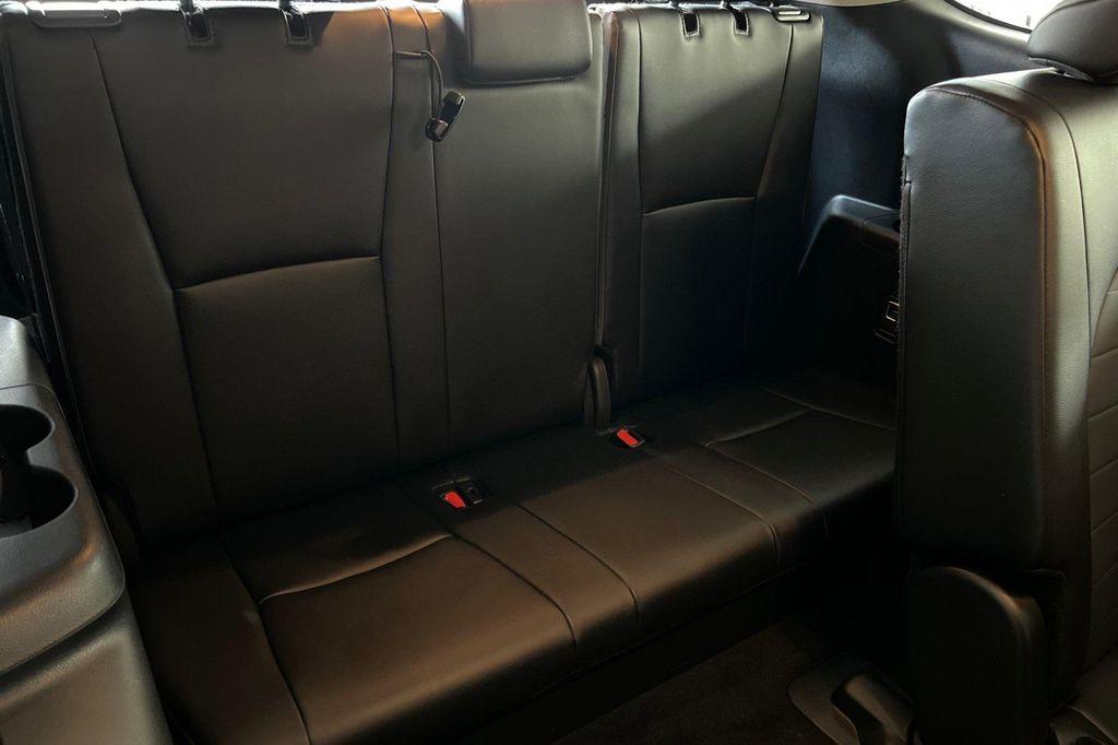 used 2024 Toyota Highlander Hybrid car, priced at $47,983