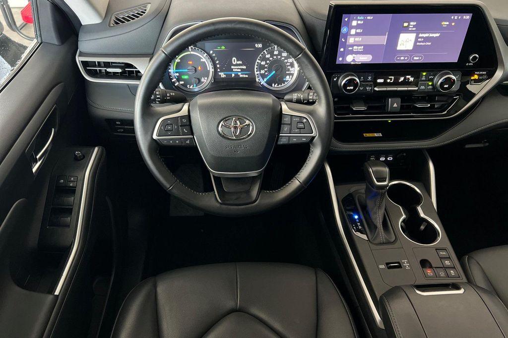 used 2024 Toyota Highlander Hybrid car, priced at $47,983