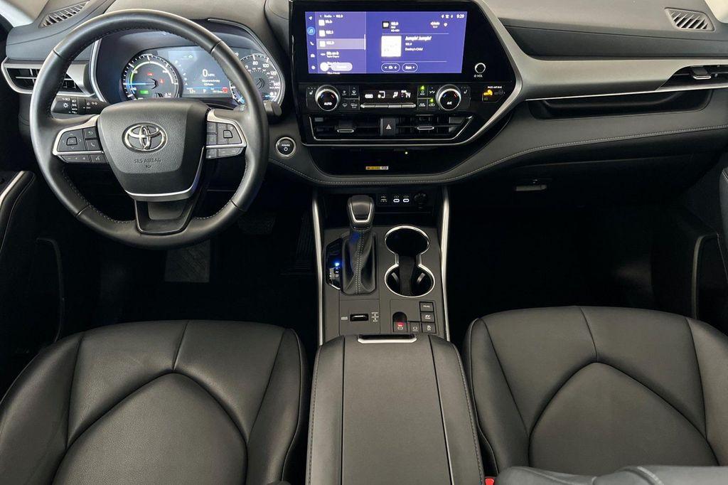 used 2024 Toyota Highlander Hybrid car, priced at $47,983