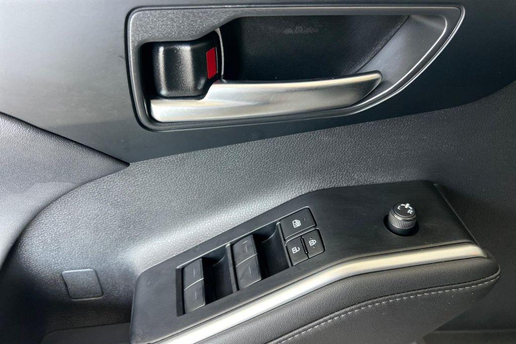 used 2024 Toyota Highlander Hybrid car, priced at $47,983