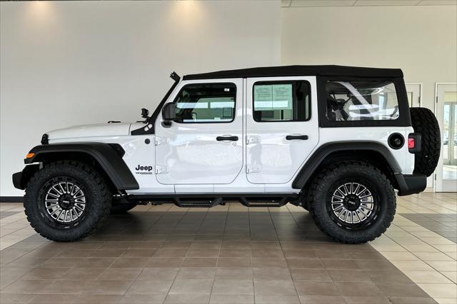 used 2022 Jeep Wrangler Unlimited car, priced at $35,881