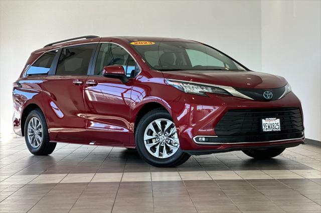 used 2023 Toyota Sienna car, priced at $44,991