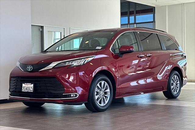 used 2023 Toyota Sienna car, priced at $44,991