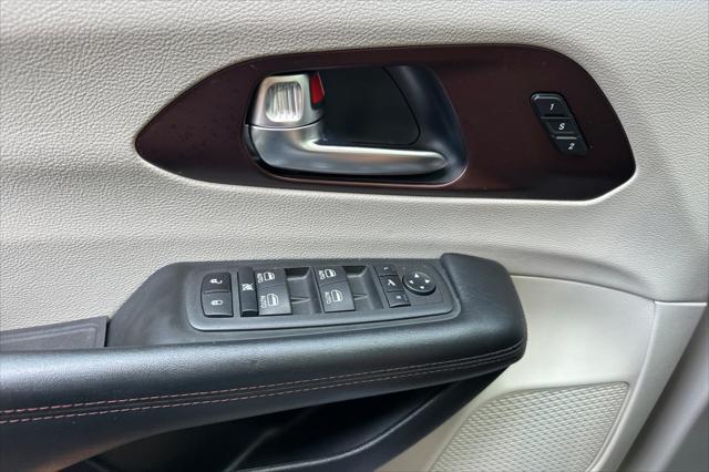 used 2020 Chrysler Pacifica car, priced at $17,981