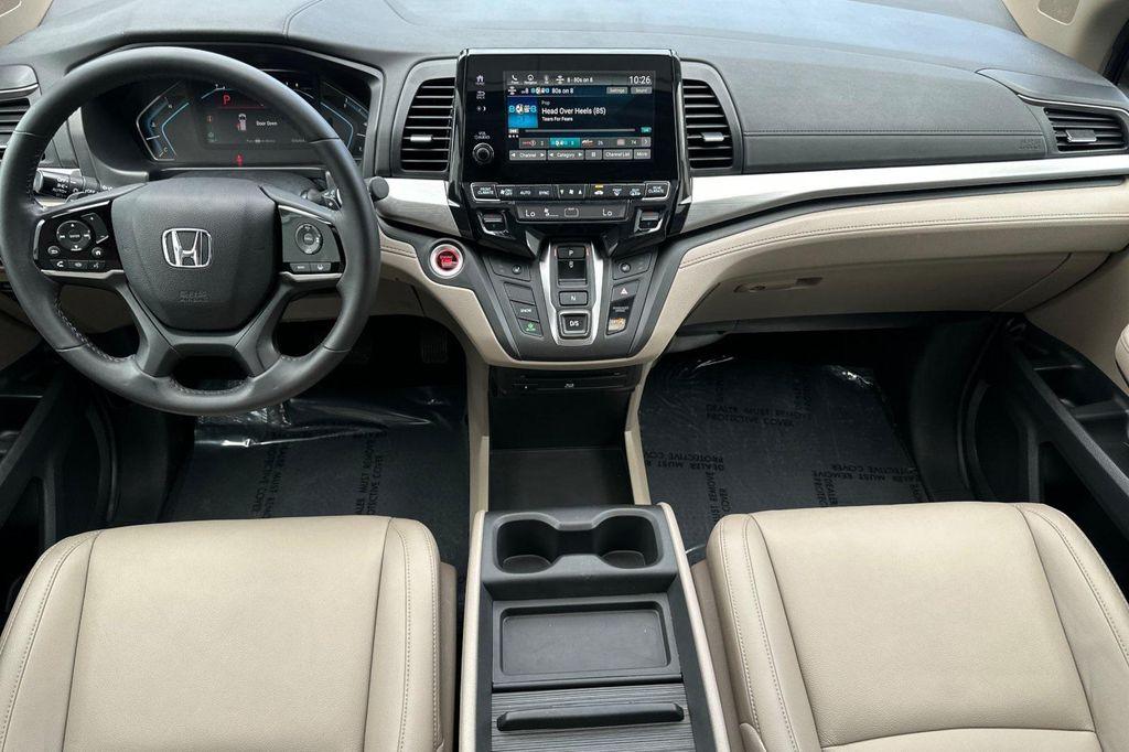 used 2018 Honda Odyssey car, priced at $27,664
