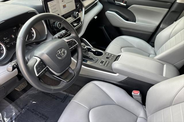 used 2024 Toyota Highlander car, priced at $46,588