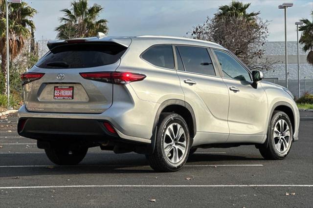 used 2023 Toyota Highlander car, priced at $41,991